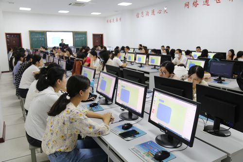 教育信息化培训 赋能教师灵活运用学科工具，创设生动课堂